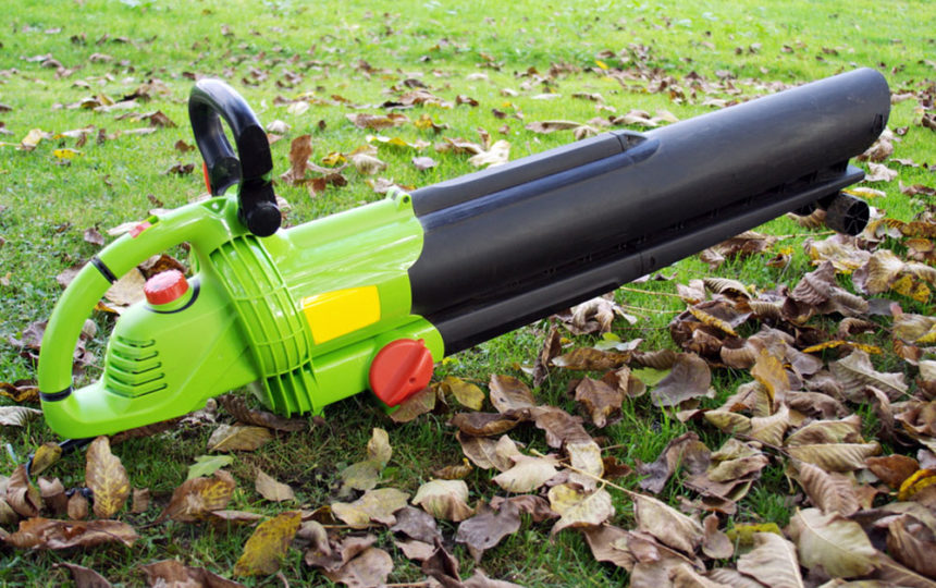 3 easy tips to find the right leaf blower