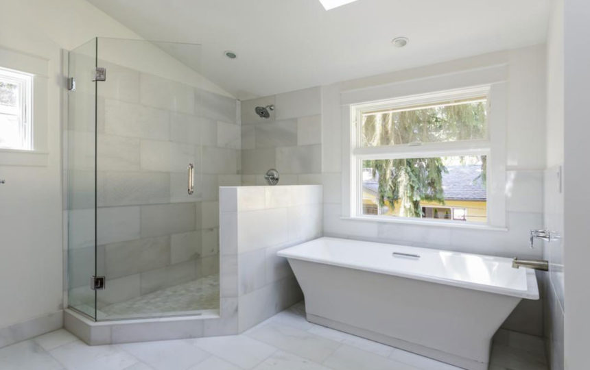 3 tips to consider before installing a walk-in tub shower