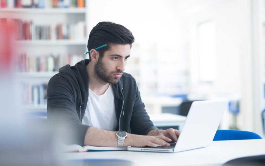 4 Benefits of Taking Online English Classes