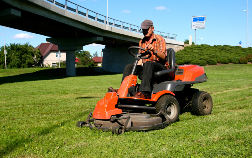 4 Best Brands For Lawn Equipment