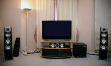 4 Best Home Audio Systems For Small Rooms