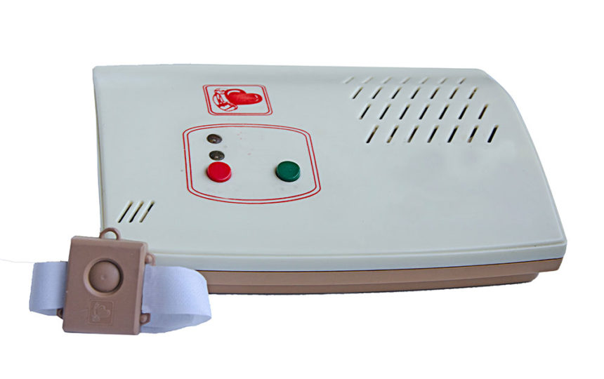 5 medical alert systems for seniors to choose from