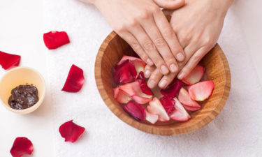 5 natural ways to keep your nails healthy