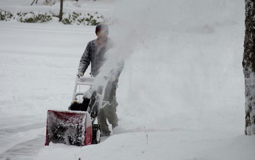 5 popular snow blowers for hilly and flat areas