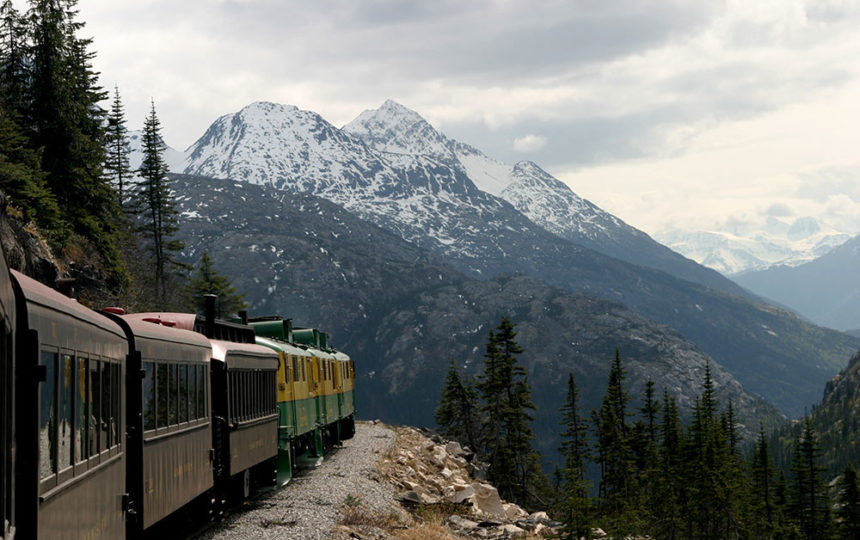 6 reasons why you should travel to the Canadian Rockies by train