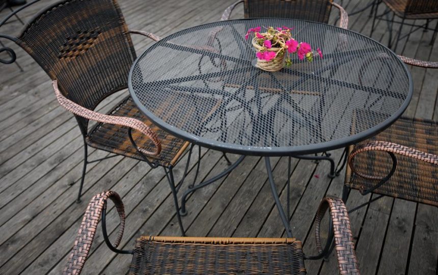 Advantages of picking patio furniture for sale