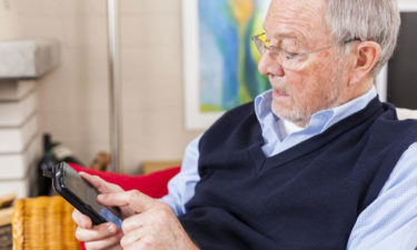 Affordable cell phone plans for seniors in the country