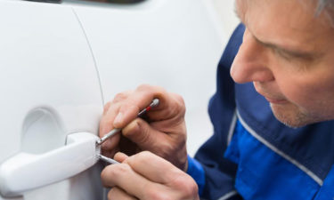 Auto locksmiths and their role