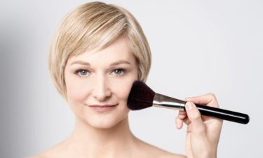 Best mineral foundations for aging skin
