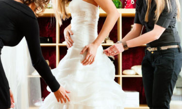 Best places to buy wedding clothing at a discounted price
