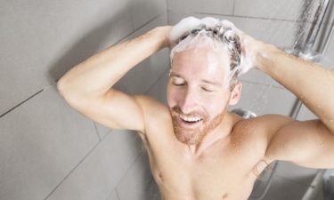 Choosing the right shampoo as per the scalp condition