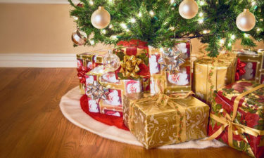 Christmas gift basket ideas for your loved ones