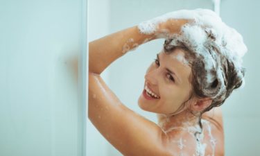 Factors to Consider while Choosing the Best Shampoo for Hair Loss