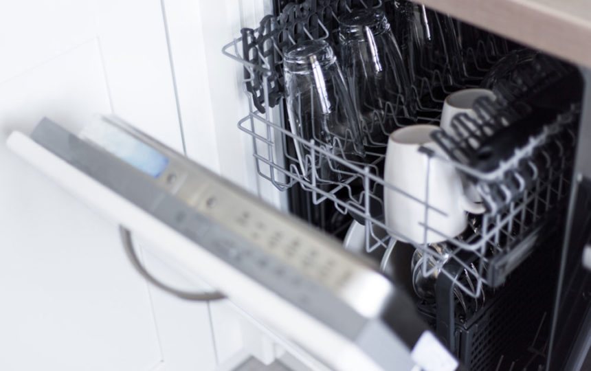 Factors to consider while buying the right dishwasher
