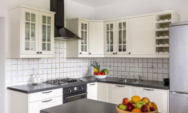 Here’s why kitchen backsplash panels are a must
