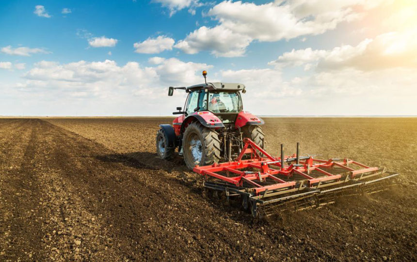 How to choose a compact tractor?
