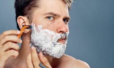 How to choose the best razor for close shaves and smooth skin