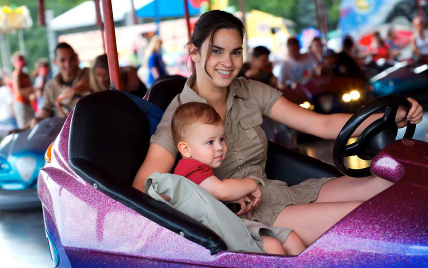How to enjoy quality time at theme parks