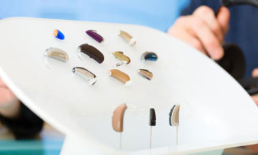 How to find the top retailers of hearing aids