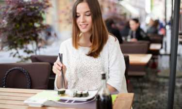 How to save money on your next restaurant meal