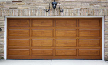 Important features to consider while building garage doors