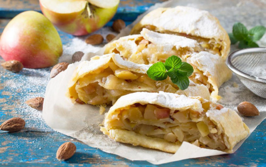 Learn to make apple strudels the quick way