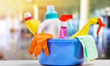 Make the best home cleaning products with natural ingredients