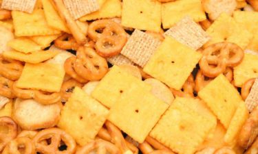 Oven-baked Chex Party Mix Recipe