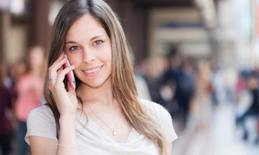 Prepaid phone plans vs. postpaid phone plans