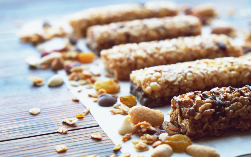 Reasons why you should snack on healthy bars