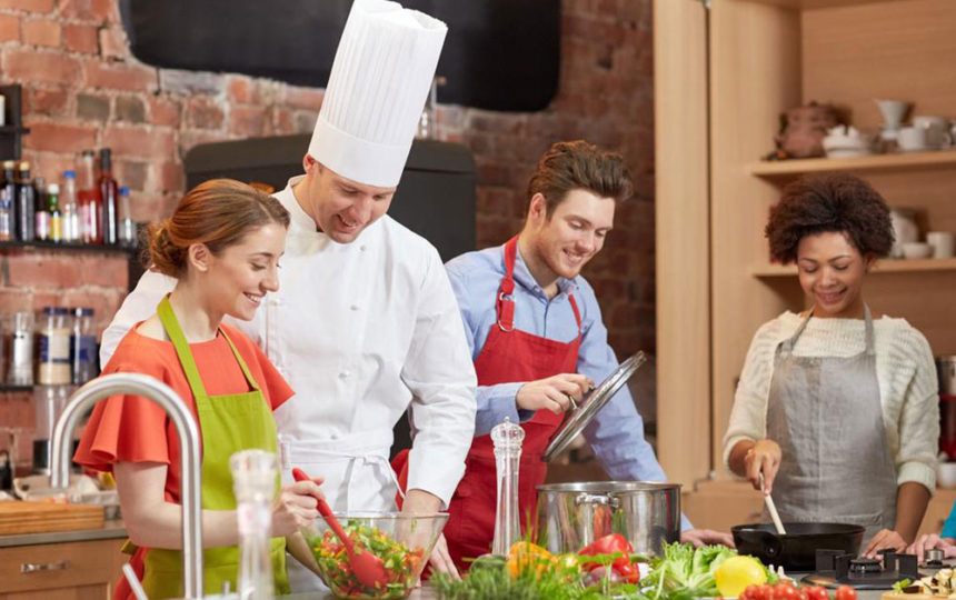 Rediscover culinary joys with Rachael Ray cookware
