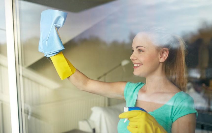 Simple steps to follow when cleaning windows