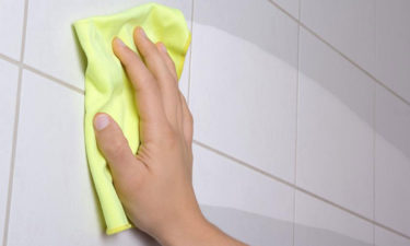 The art of cleaning bathroom tiles