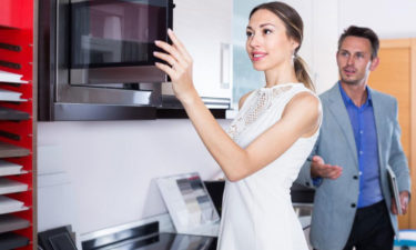 Things to consider before buying a microwave