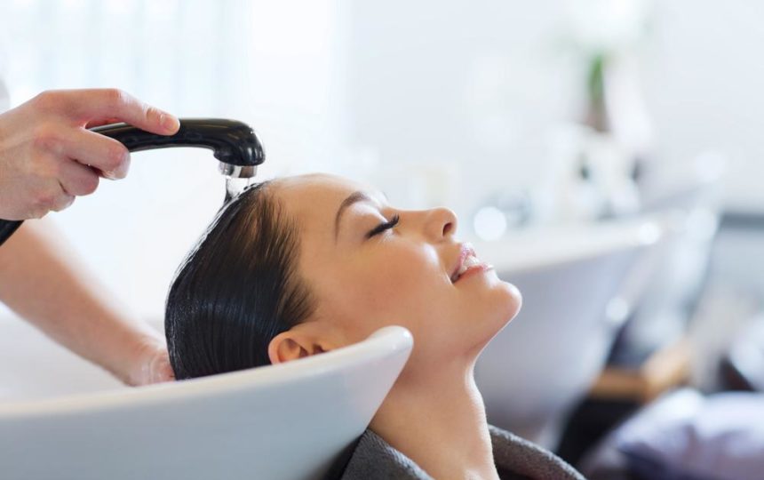 Tips to help you choose the best shampoo for thinning hair
