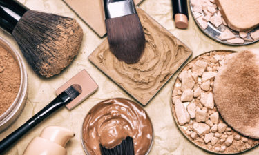 Top 6 Makeup Foundations for Beautiful Skin