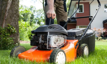 Everything you need to know about zero turn riding lawn mowers