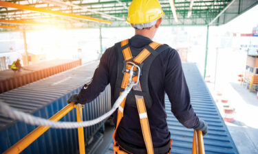 Top 4 safety harness manufacturers
