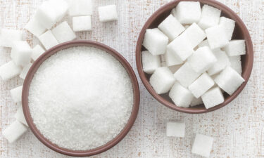 8 noticeable signs of excess sugar intake